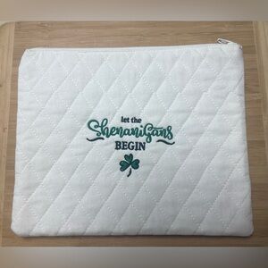 Irish St Patrick’s White Zipper Cosmetic Toiletry Travel Pouch Bag Quilted